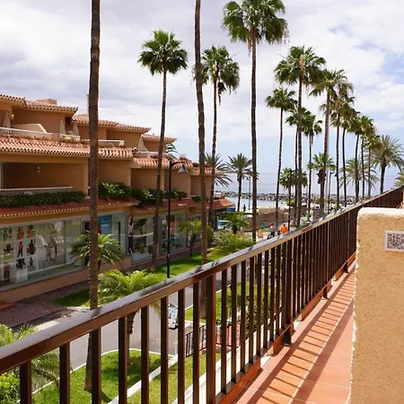 Coral Compostela 플라야데라스아메리카스