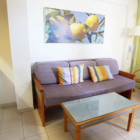 Coral Compostela 플라야데라스아메리카스