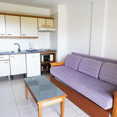 Coral Compostela * 플라야데라스아메리카스