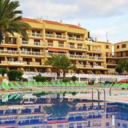 Coral Compostela * 플라야데라스아메리카스