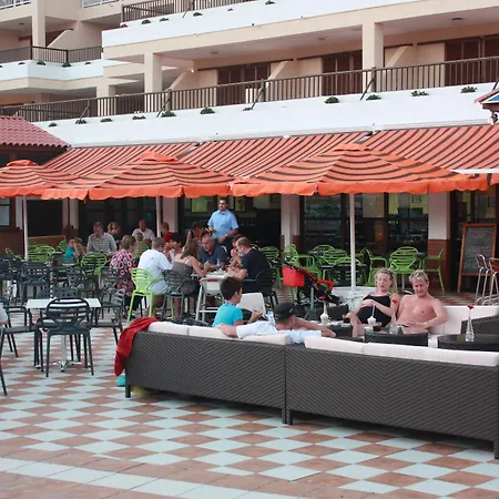 아파트 Coral Compostela